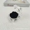 Anillo de Flor Eterna Acrílico Transparente Rosa Día de San Valentín Tanabata Caja de Regalo de Flor Eterna para Mujeres con Anillo de Compromiso