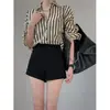 Traje de temperamento versátil con shorts para mujer 2026 Primavera Verano nuevo pantalones de pierna ancha de cintura alta línea A adelgazantes ropa exterior pantalones casuales