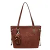 Bolso de Hombro Estilo Dibujo Animado Occidental en Relieve Gran Capacidad Bolso de Axila para Mujer 2025 Nuevo Bolso de Mensajero Satchel Tote para el Trabajo