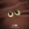 Pendientes de plata con luz de aguja, de lujo, de circonita negra de alta gama, con un toque de amor, pendientes geométricos de temperamento nicho, con un diseño único y sentido del humor.
