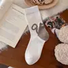 Calcetines de mujer sin costuras hasta la mitad de la pantorrilla, nuevo estilo otoño/invierno, con un lindo diseño de gato en el talón, de textura suave y esponjosa, perfectos para combinar con sandalias Birkenstock
