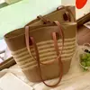 Bolsa de palha trançada para mulheres, novo modelo 2026, grande capacidade, bolsa de ombro versátil para o dia a dia, bolsa de praia fashion, bolsa tote