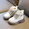Botas Martin estilo británico para niños, nuevo modelo de invierno, botines cálidos con forro de polar para niños, botas de cuero antideslizantes para niñas, botines para bebé