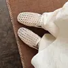 Chinelos de Moda Tecidos Vazados 1cm 2026 Verão Outdoor Bico Redondo Planos Slip-On Sandálias Versáteis