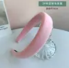 Diadema Retro Francesa Suave de Perlas en Capas Dobles, Diseño de Nicho de Alta Gama Estilo Hepburn, Accesorio para el Cabello Simple, Dulce y Versátil