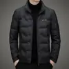 Invierno Nuevo Estilo Simple Versátil Chaqueta de Plumas Hombre Ligera Para Personas de Mediana Edad y Jóvenes Protección contra el Frío Calidez Tendencia Chaqueta de Plumas Ropa de Abrigo