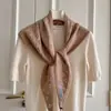Xale Triangular Recortado Retro Coreano para Mulheres no Outono e Inverno, Protetor de Pescoço Estiloso, Cachecol Pequeno de Tricô para Pescoço com Cachecol de Lã