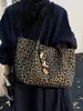 Bolso tote de leopardo transfronterizo para mujer, nueva colección otoño/invierno 2026, de alta calidad, retro y moderno, bolso de hombro