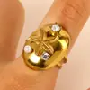 Anel de Aço Inoxidável com Pérola de Zircônia Estilo Oceano Cruzado Europeu e Americano Anel de Estrela do Mar Concha Búzio Joia de Mão Elegante para Mulheres