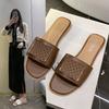 Com Saia, Chinelos de Praia de Nicho de Luxo, Sandálias Rasteirinhas Francesas, Moda de Roupa de Verão Feminina Novo Estilo 2025