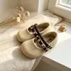 Sapatos Mary Jane de Tricô Retrô para Bebê 2026 Outono Novo Estilo Sapatos Individuais de Princesa para Meninas com Tira Dupla de Fivela Strass Sapatos Pequenos de Couro