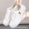 Sapatos Brancos Femininos Primavera e Outono Baixo Casual Camada Única Doces Moda Versátil Lona Respirável Antiderrapante Estilo Coreano