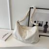 Bolsa de Pano de Nylon Atacado Transfronteiriço para Mulheres Grande Capacidade 2025 Nova Bolsa Transversal de Nicho High-End Linha Bordada Bolsa Dumpling