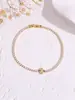 Pulseira Floral Minimalista Versátil Relaxada com Zircônia para Mulheres, Discreta e Elegante para Encontros, Seleção de Presente