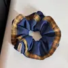 Gomas para el pelo tipo coreano con bloques de color para mujer, Gomas para el pelo de tela de alta gama, Accesorios elásticos para el pelo modernos y texturizados para ceñir la cintura