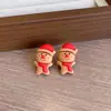 Nuevos Pendientes de Navidad 2025 Dibujos Animados Lindo Papá Noel Hombre de Jengibre Pendientes de Árbol de Navidad Pinzas para Orejas Sin Perforación