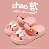 Sandálias de verão novo estilo femininas para usar fora de casa sola macia palmilha grossa sensação de chinelo em casa leves sandálias de duas vias de alta qualidade femininas