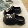 Zuecos de verano para exteriores con suela gruesa y acolchado, con divertidos diseños de estrellas de mar y conchas, pantuflas cerradas de EVA casuales, cómodas y transpirables para mujer