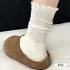 Meias quentes, versáteis, de comprimento médio, com babados e acabamento em renda, estilo retrô, elásticas, macias, hipoalergênicas e confortáveis - Meias Zhuji