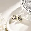 Brincos de Borboleta com Pérolas e Cristais, Estilo Novo, Elegantes e Simples, Brincos Modernos e Versáteis, Brincos de Luxo Leve e Sofisticados para Mulheres