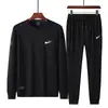 Traje casual para hombre 2024 primavera nuevo chaqueta con capucha pantalones suéter traje de tres piezas marca de moda ropa deportiva ropa para hombre