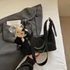 Moda Primavera 2026 Bolso de Cadena Bolso Cruzado para Mujer Bolso Retro de Axila Bolso Sencillo Casual Elegante de un Solo Hombro