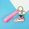 Llavero Creativo Nuevo Zapatos de Baloncesto Aj Muñeco Amoroso para Niños Colgante para Coche Llavero de Tienda Boutique Regalo