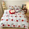Conjunto de cama de quatro peças em veludo de leite de desenho animado para outono e inverno, com capa de edredom espessa e quente de flanela e fleece de coral, lençol com elástico e lençol de cama