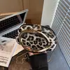Bolso de Hombro Versátil con Cadena para Mujer, Estampado de Leopardo, Diseño Único, Moderno y de Alta Gama, para Viajes Diarios Otoño/Invierno 2025