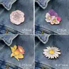 Broche Decorativo de Madeira Transfronteiriço Broche de Madeira Gravado a Laser Broche de Planta Flor Personalizável