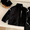 Conjunto de Ropa para Niños Primavera 2026 Nuevo Elegante y a la Moda Chaqueta y Pantalones de Primavera y Otoño para Niños Conjunto de Dos Piezas Moderno para Niños Pequeños y Niños