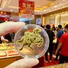 Shuibei Mismo Estilo Oro Puro 999 Pegatina de Teléfono de Oro 2mg Tesoro Pequeño Regalo para Atraer Riqueza Pegatina de Tarjeta de Oro Venta al por Mayor