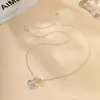 Colar de pônei simples, estiloso, luxo leve, infantil, corrente de clavícula doce requintada de nicho, corrente versátil para suéter microincrustada personalizada