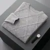 2023 Novo Estilo Coreano Tendência Padrão de Diamante Grande Solto Moda Casual Gola Redonda Suéter de Lã para Homens