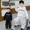 Conjunto de Sudadera con Capucha de Primavera para Niños 2026 Otoño Nuevo Elegante Fresco Bebé Moderno Conjunto de Dos Piezas