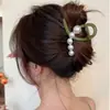 Clip para el Cabello de Aleación con Perlas Estilo Coreano y Japonés Nuevo Primavera 2025 Accesorios para Mujer Clip de Tiburón Dulce de Moda Yiwu Accesorios para el Cabello