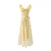 Impresionante Vestido Floral Ligero Amarillo Estilo Francés con Volantes y Tirantes Finos para Mujer, con Escote en V, sin Mangas, que Ceñe la Cintura, Largo para Verano