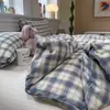 Conjunto de Algodão Lavado Simples de Quatro Peças, Cor Sólida Xadrez Riscas, Lavável à Máquina, Capa de Edredom para Quatro Estações, Conjunto de Lençóis de Três Peças para Dormitório Estudantil
