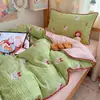 Nuevo conjunto simple de gasa abullonada de cuatro piezas para dormitorios estudiantiles, conjunto de tres piezas con bordes de cáscara de castaña dulce, juego de ropa de cama al por mayor