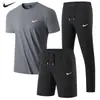 Traje Deportivo de Seda Helada de Secado Rápido para Hombre, Conjunto Casual de Tres Piezas para Verano, Pantalones Cortos Elásticos de Manga Corta para Correr y Entrenamiento para Hombre