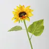 Grande Flor Artificial PU Girassol de Cabeça Única Ornamento Decorativo para Sala de Estar Gabinete de TV Arranjo de Flores Casamento Props de Cinema e Televisão Decoração