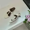Pantuflas Plateadas de Tacón Grueso Estilo Francés para Mujer, Nuevo Modelo Verano 2026, Sandalias de Tira Única de Nicho con un Toque de Lujo