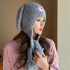 Gorro de oso bonito de otoño e invierno para mujer, de felpa, nuevo gorro de punto coreano, cálido y combinable con protección para los oídos, forrado con vellón grueso de moda.