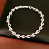 Pulseira com Fecho de Flor de Zircônia e Pérola, Pulseira de Luxo Leve de Nicho de Alta Qualidade, Estilo Fresco e Doce, Acessório de Mão Versátil