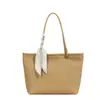 Bolsa Grande Capacidade Transfronteiriça Feminina Toque de Luxo Novo Estilo 2026 Bolsa para Trabalho e Deslocamento Moda Versátil Bolsa de Ombro Único Feminina