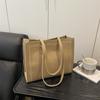Bolsa de Ombro/Mão Versátil Estilosa Simples Casual Texturizada para o Dia a Dia, Nova Moda Outono/Inverno 2026, Grande Capacidade, Tendência