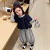 Conjunto Estilo Coreano para Niñas 2026 Otoño/Invierno Top con Forma de Capullo para Niños Suéter para Bebé Pantalones de Pana con Forro Polar y Lunares de Linterna para Niños Pequeños