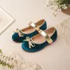 Sapatos de princesa de veludo com sola macia para meninas, calçados formais de outono e inverno para daminhas, sapatos Mary Jane com velcro e laço
