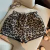 Corea del Sur Dongdaemun Invierno Nuevo Retro Estampado de Leopardo Lana de Cordero Casual Pantalones de Pierna Ancha Versátiles Engrosados y Pantalones de Bota para Mujer