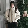 Enviado Corea chic otoño e invierno estilo coreano cuello alto estilo universitario abrigo corto de lana de cordero cálido mujer 26159